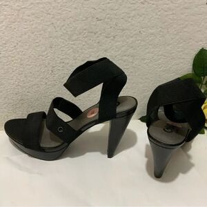 GBG Los Angeles size 10 black heels